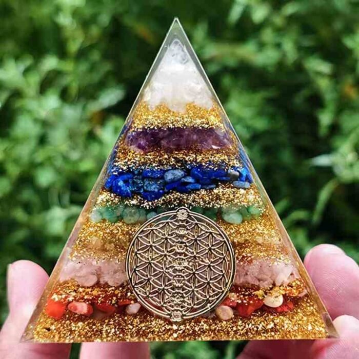 Pyramide Orgonite 7 Chakras 4